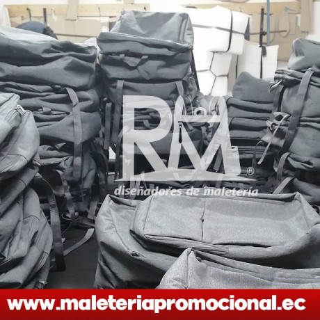 fabricantes-de-mochilas-y-maletines-de-congreso-al-por-mayor-para-empresas-2023-big-4