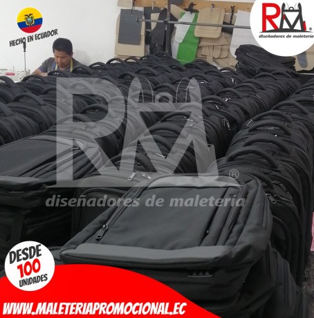 mochilas-personalizadas-con-el-logotipo-para-empresas-al-por-mayor-big-0