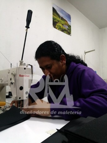 fabricacion-directa-de-mochilas-promocionales-big-2