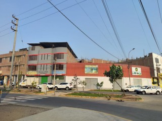 Alquiler De Local Comercial En Primer Piso - Av. Colectora - Santa Clara