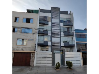 Venta De Departamento En 4 Piso - San Luis